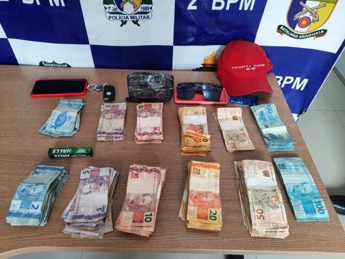 foto-01-pm-prende-homem-por-trafico-de-entorpecente-em-araguainajpeg